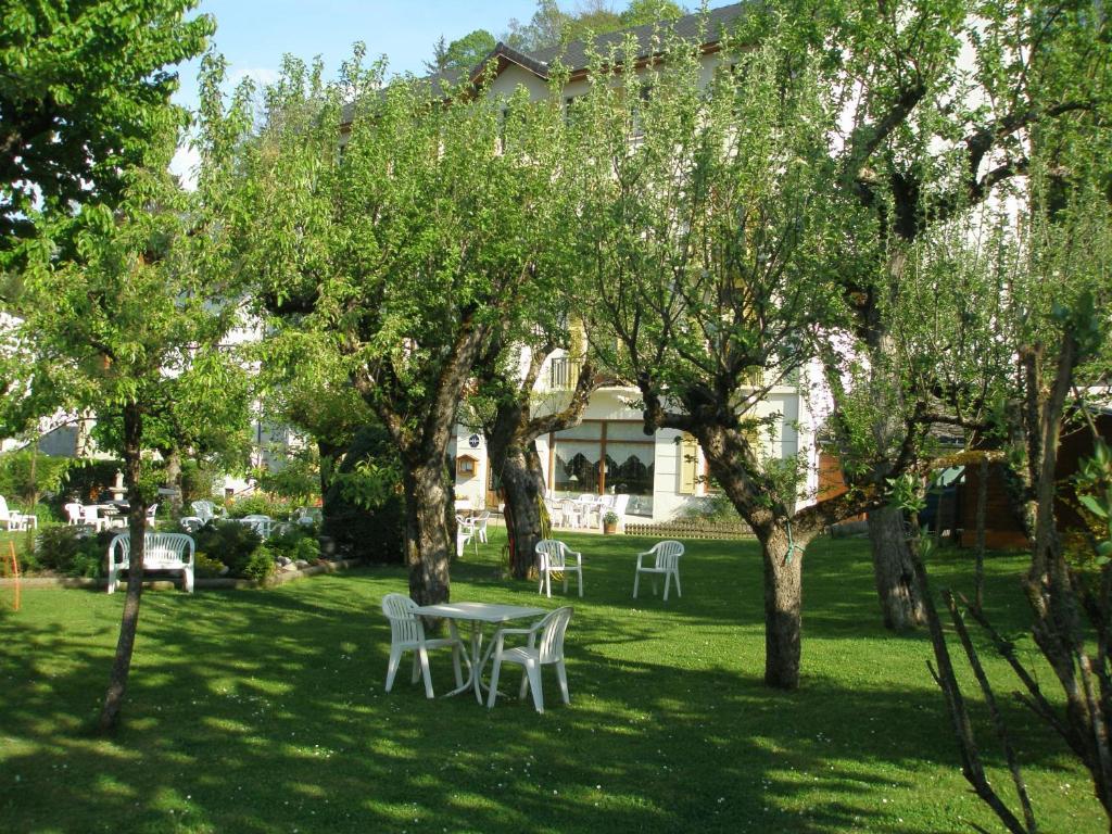 Hotel Des Alpes Brides-les-Bains Eksteriør bilde